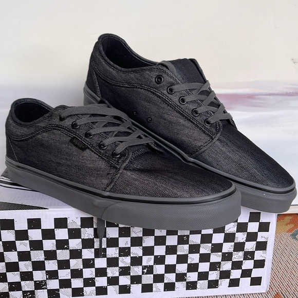 Vans Men’s Skate Chukka Low
Black/Grey/Denim
VN0A4BX45BR
Sneakers - Picture 11 of 16